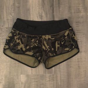 Lululemon Speed Short size 4
